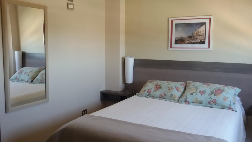 Chillán Hotel Aranjuez חדר תמונה